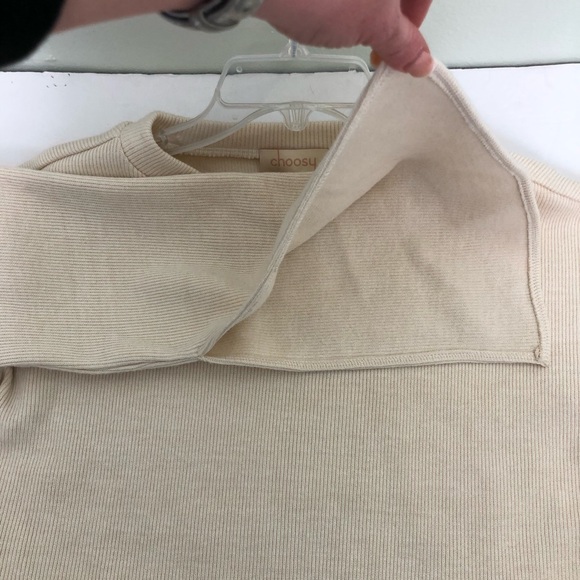 Choosy Elsa Cream Cropped Slouchy Slit Bell Sleeve Boxy Sweater Size Small - Picture 13 of 16